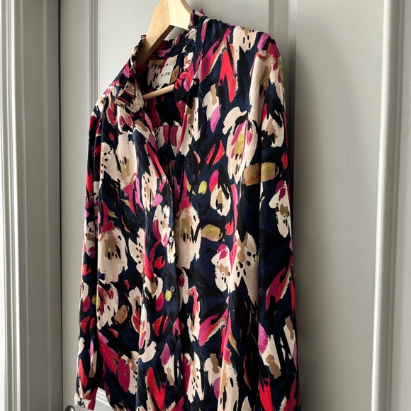 NIC+ZOE Zappy Blooms Shirt - Picture 6 of 8